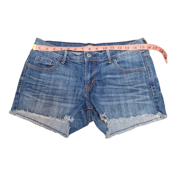 Old Navy Diva Cutoff Jean Shorts | Mid-Rise | Blue Wash Denim | Denim Shorts | 4 - Picture 8 of 11
